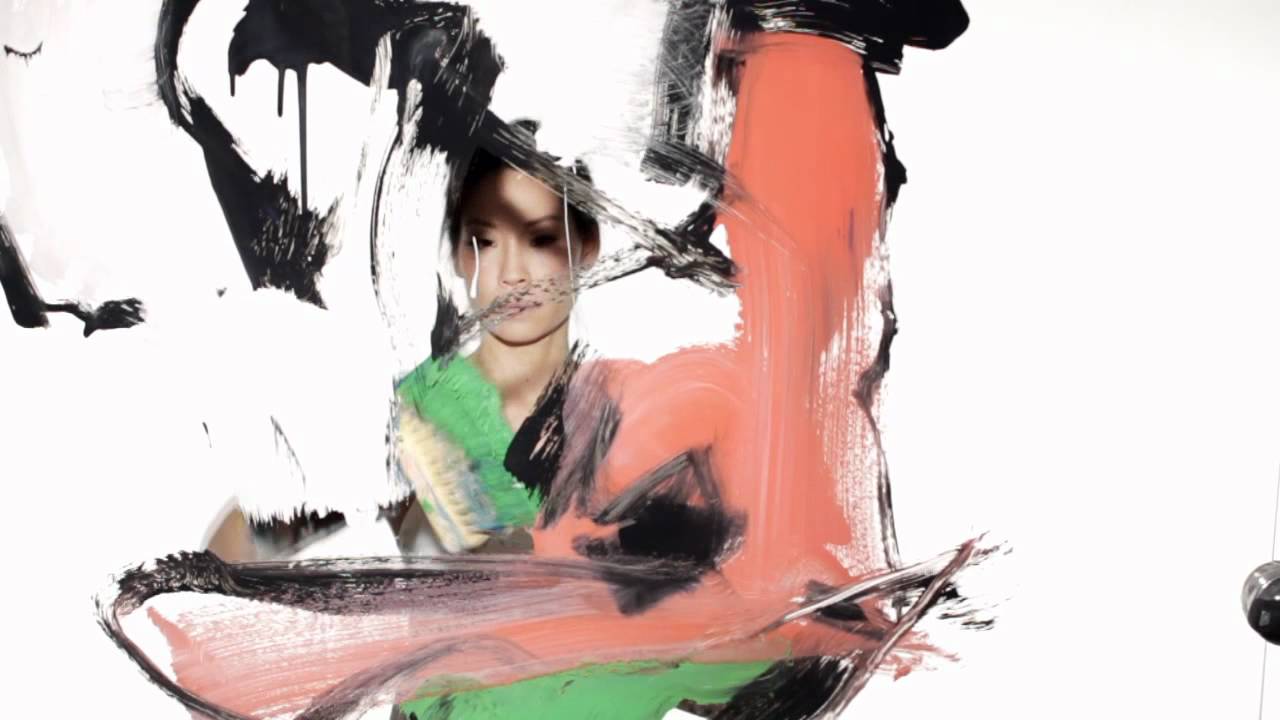 HUNGER TV: LUCY LIU - A BRUSH WITH FAME