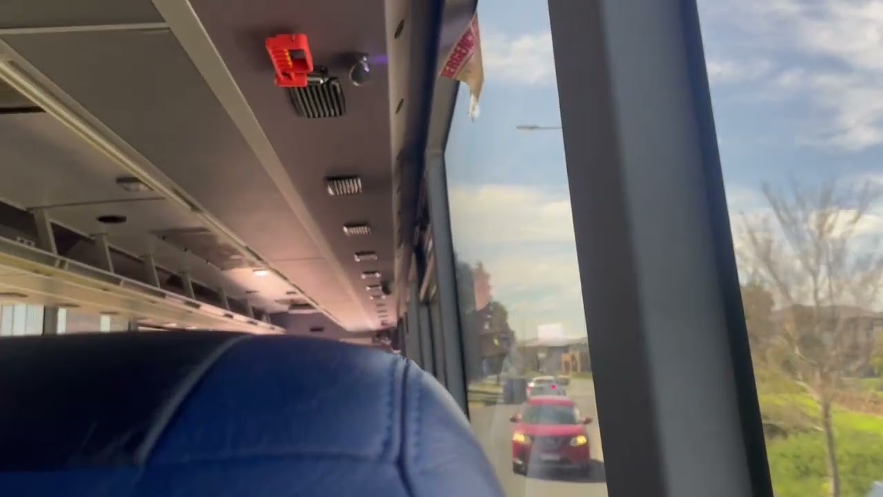 Transit Systems Melton 313 (Volvo B7R Euro 5, ZF Ecolife, Volgren Endura) route 140A
