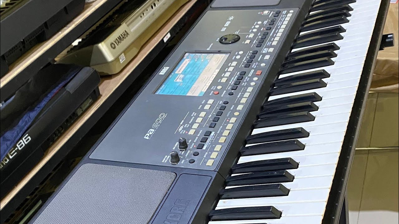 DIJUAL KEYBOARD KORG PA600 V2