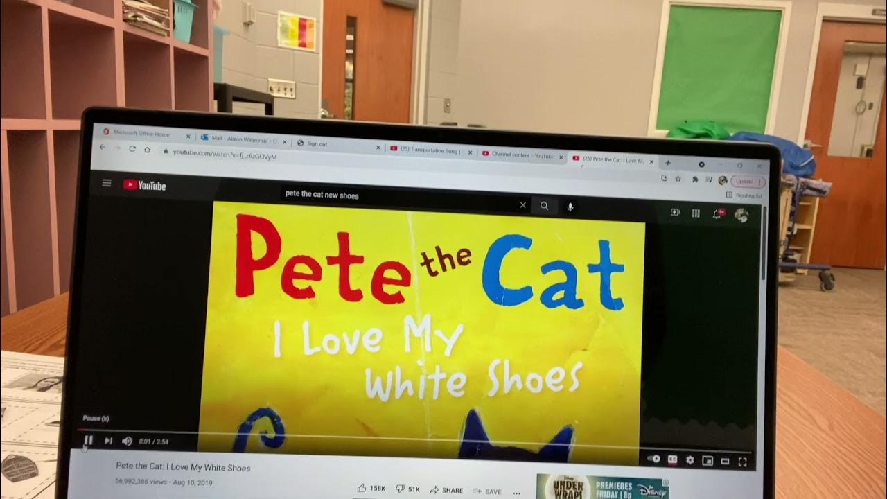 Pete the Cat I love my white shoes song interpreted YouTube