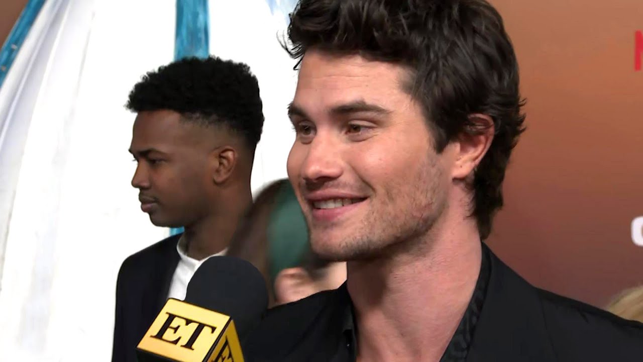 Chase Stokes REACTS to Kelsea Ballerini’s SNL Announcement (Exclusive)