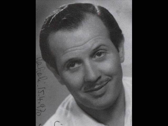 Guarda Desesperadamente - Roberto Murolo (2 versione) su YouTube Guarda Desesperadamente - Roberto Murolo (2 versione) su YouTube