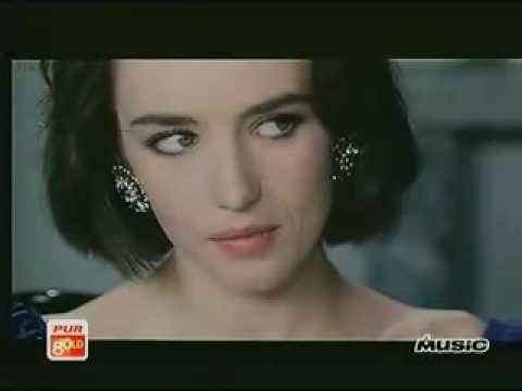 Pull Marine - Isabelle Adjani - Clip Officiel