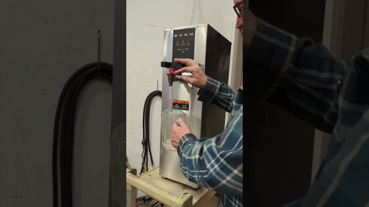 Lot 31 - Bunn H10 10 Gallon Stainless Hot Water Dispenser