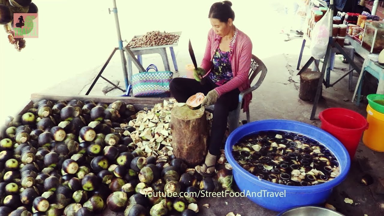 Palmyra Palm Fruit Cutting Skills Fast - Mekong Delta Food & Juice Vietnam | Street Food And Travel