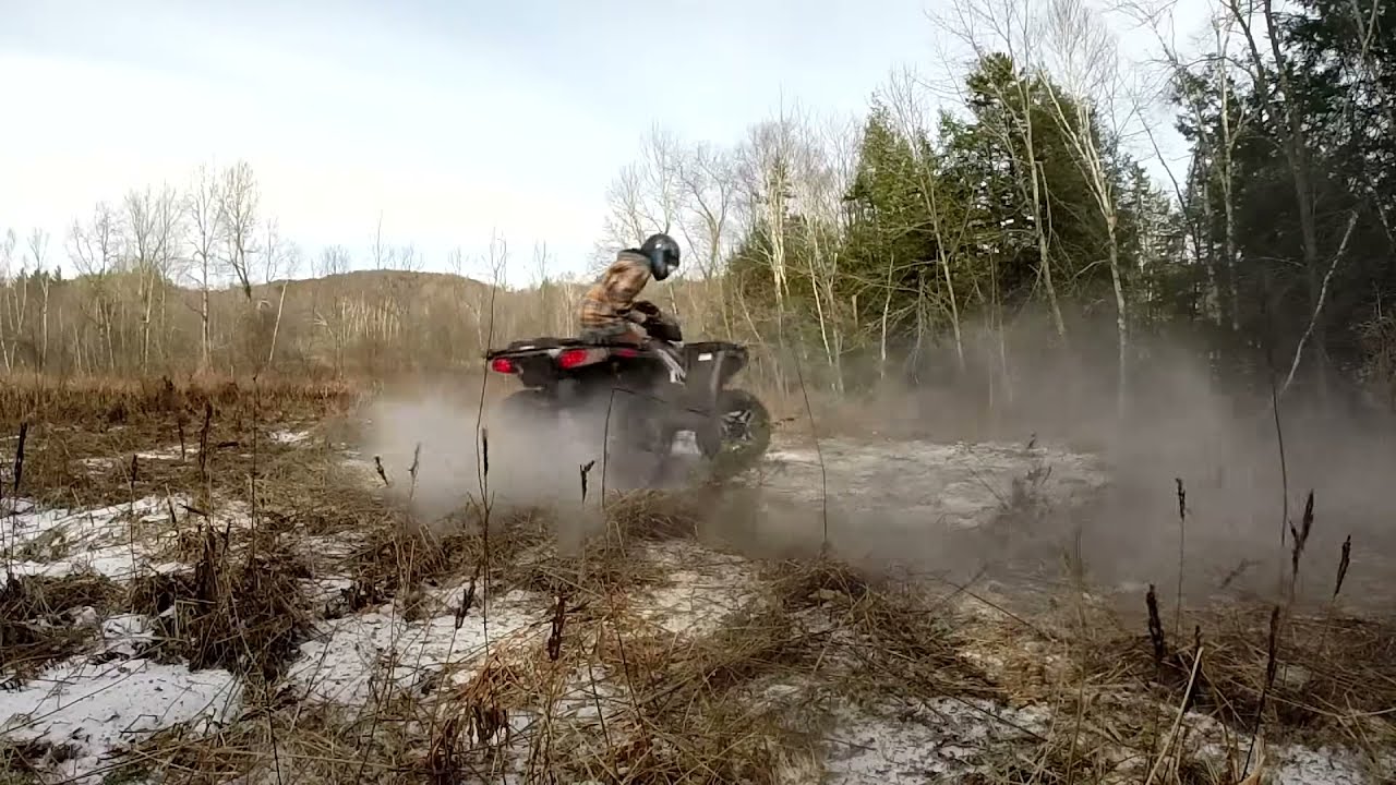 Honda Rancher vs Polaris Sportsman 570 Drifting and Donuts