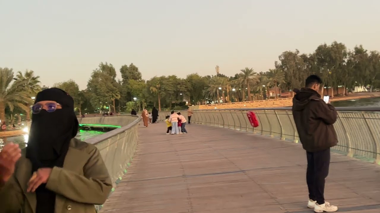 الجمال تحت جبل الصفا في المدينة المنورة Beauty under Mount Al-Safa in Al-Madinah Al-Manura
