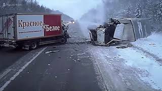 Winter car crash compilation russia 2021