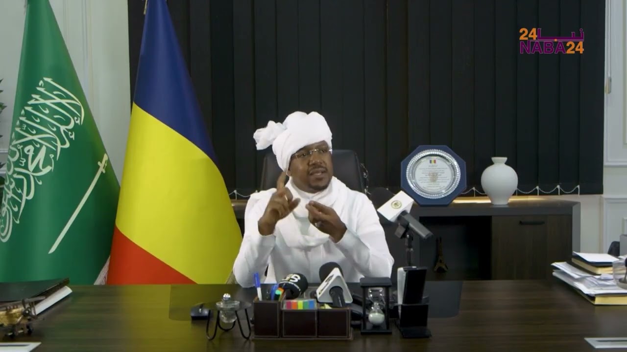 المؤتمر الصحفي للقنصل العام لجمهورية تشاد بجدة / صلاح الدين محمد