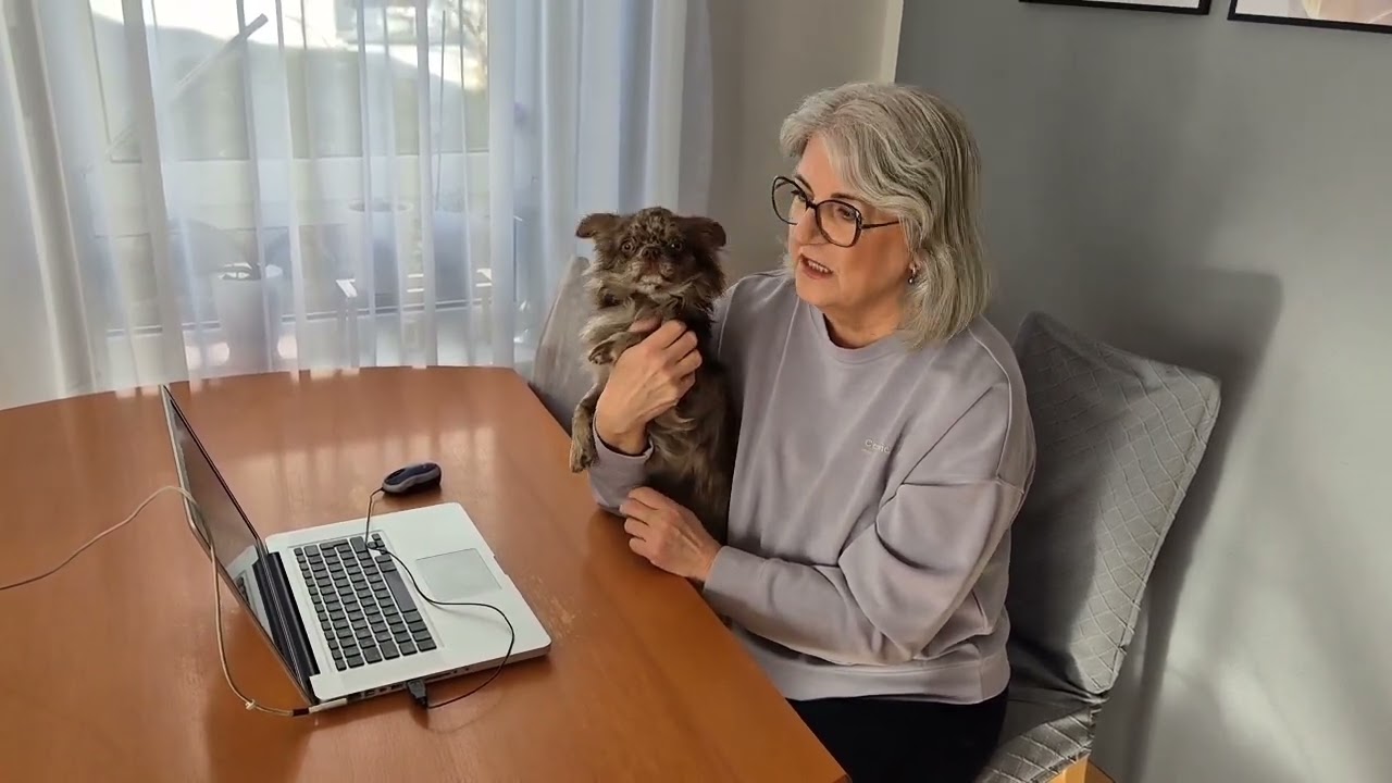 СЕРДЦЕ ЛАКИ ВСПОМНИЛО💔💛РЕАКЦИЯ НА РОДНОЙ ГОЛОС