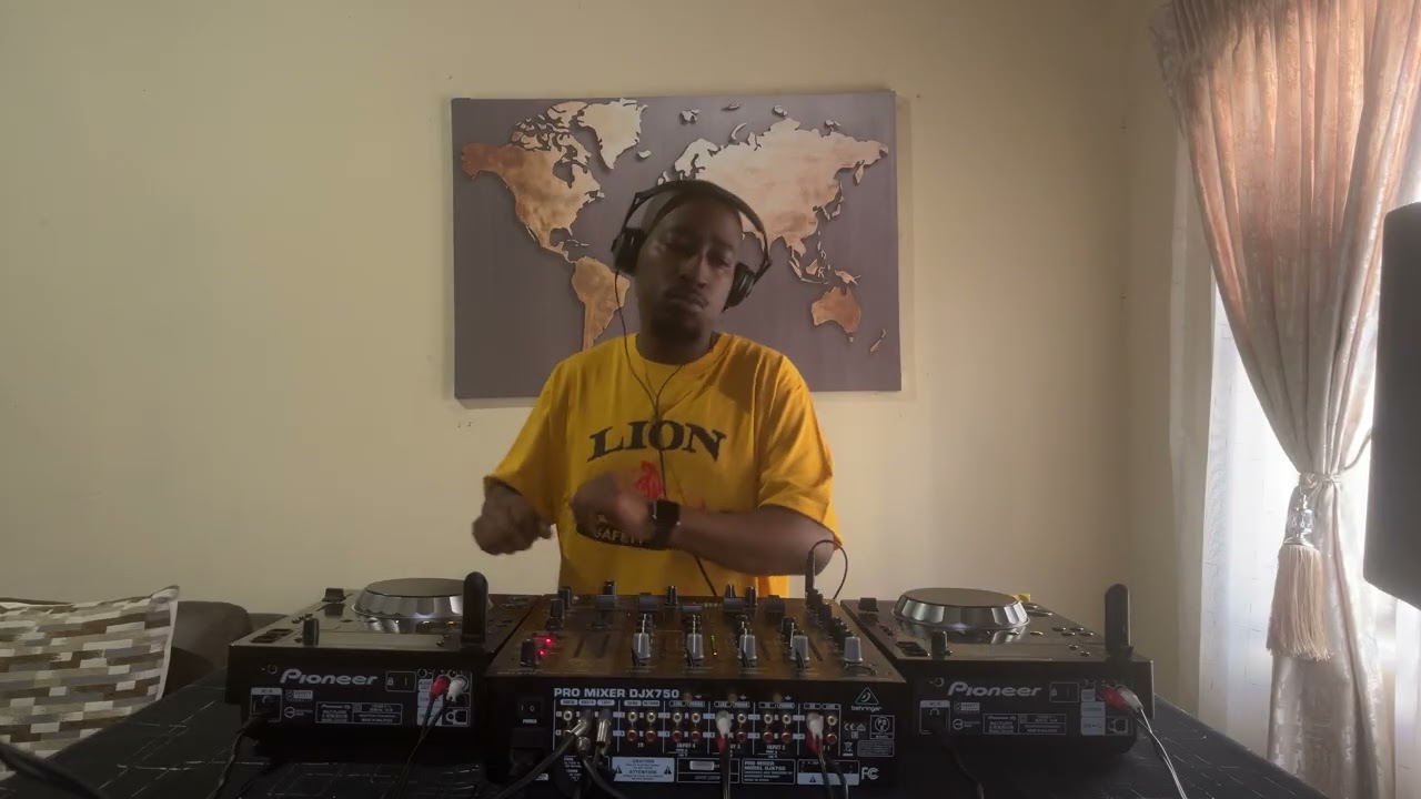 House Molecule Podcast #27 Mixed by Stigajaz | Deep Soulful Tech House Mix | South Africa | 2025