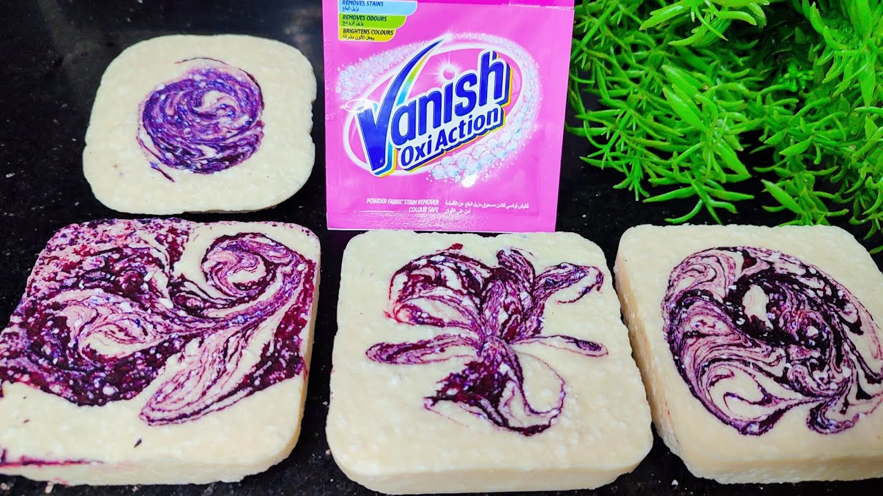 صابون الفانيش من كوبين زيت مستعمل قوية فى ازالة اصعب البقع واصفرار الملابس وهنعمل منها وصفات كتير