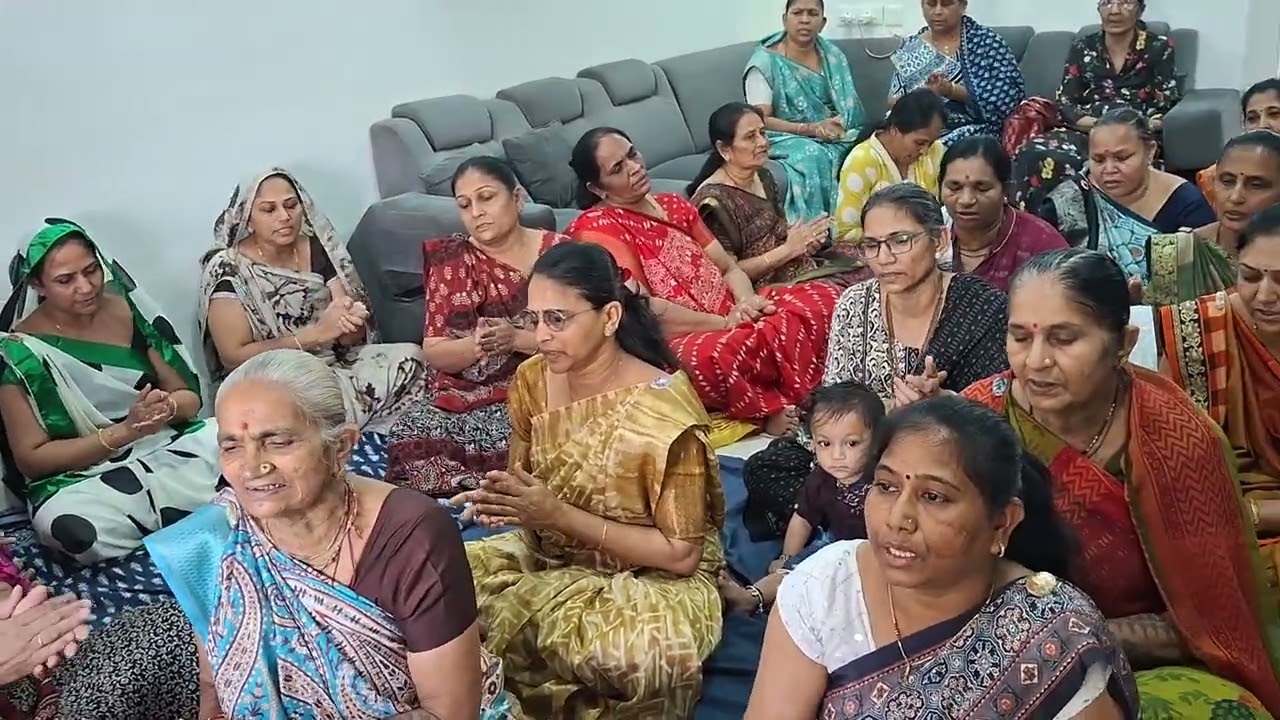 નારાયણ દીન ધ્યાલરે ભજમન રાધે ગોવિદા ( લખેલ છે)