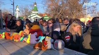 В Волгограде в память о погибших в Кемерово зажгли десятки свечей