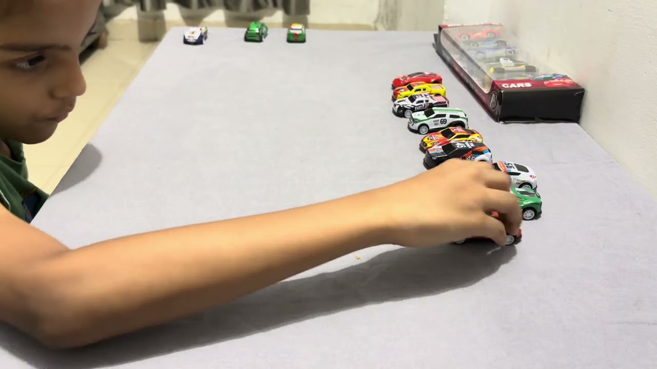 Огромная коллекция мини-машинок! (Металлические литые игрушки с инерционным механизмом)