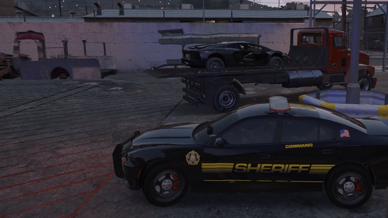 Something Happens to a Car at the Impound Lot │ GTA NoPixel 3.0