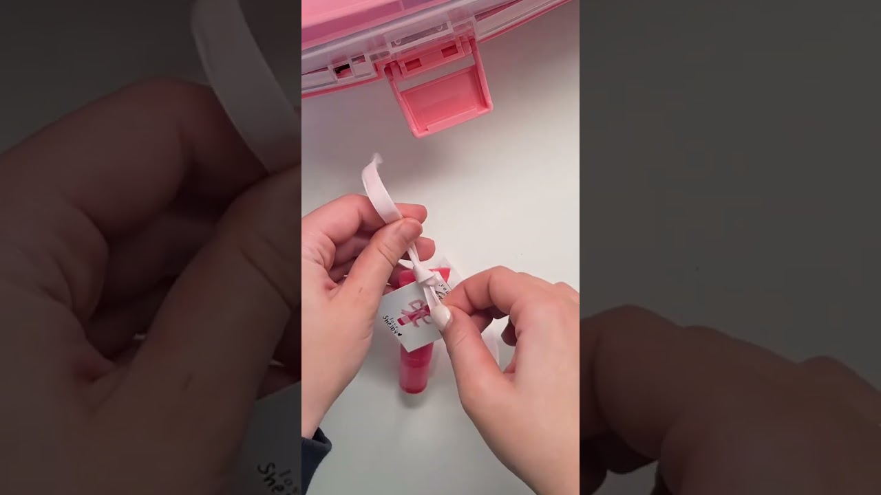 Coquette Valentine’s Gift Idea 🎀👄 This makes the cutest valentines/ galentines gift for the