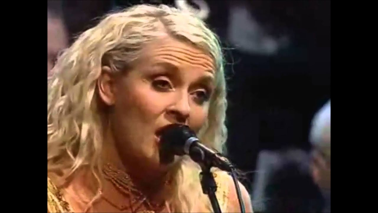 Eivør - Eitt Kvøldi So Sílað with The Faroese Orchestra (Part 04 of 05)