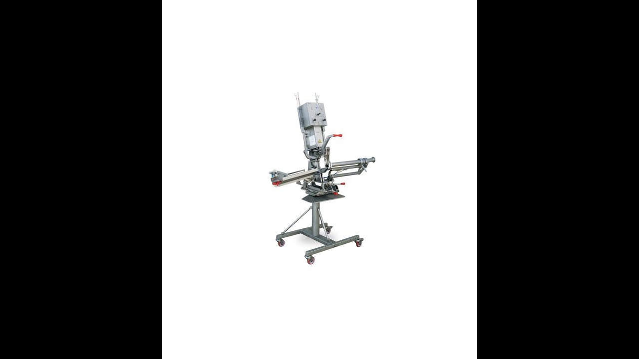 Clipping Viscofan Coffinet with KOMPO KN 26 clipping machine