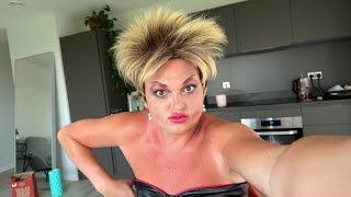 Красотка Шура отмахай кадылом