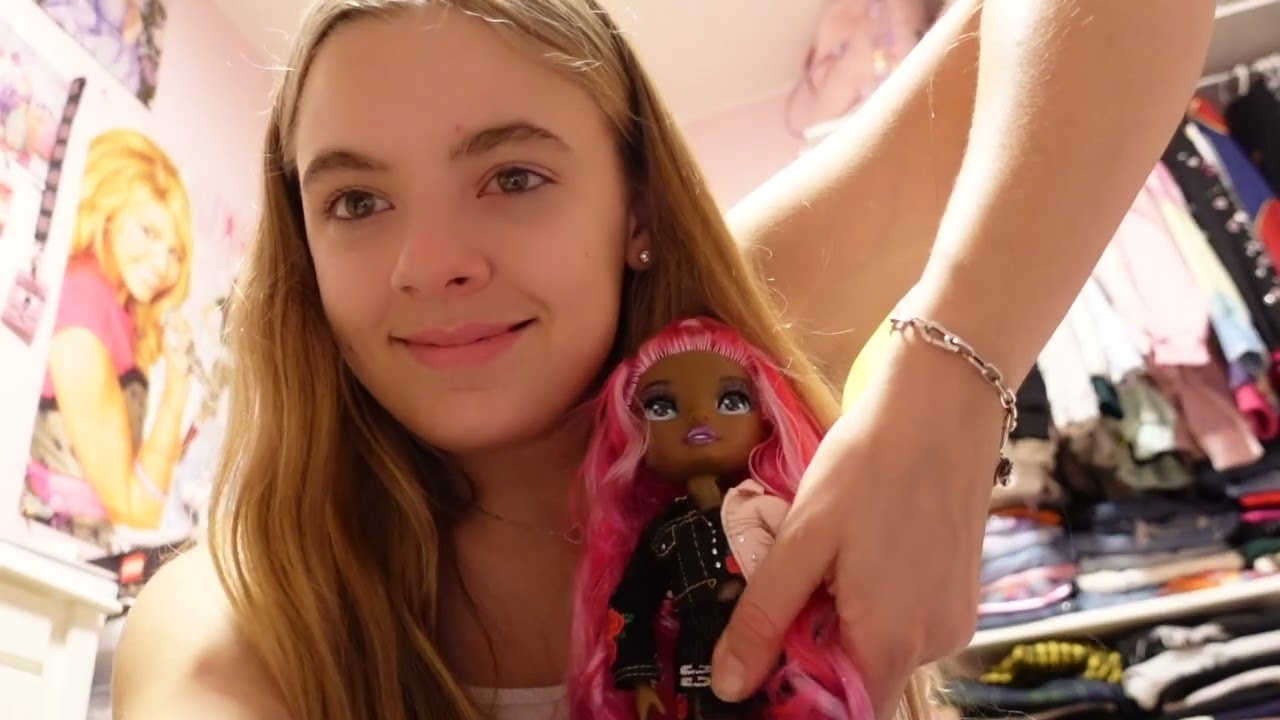 Vlog - balím do Paříže, bazárek... /LEA