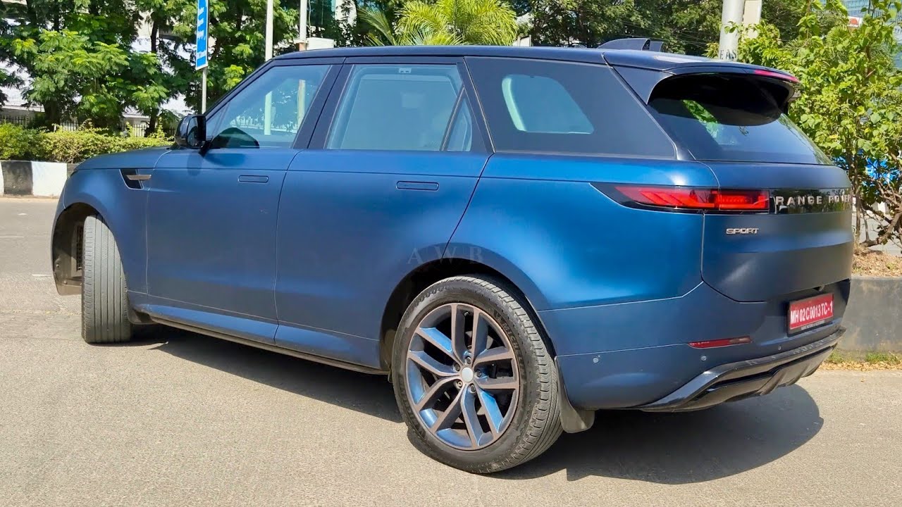 2025 Range Rover Sport: Why It Has the BEST Road Presence in its Class