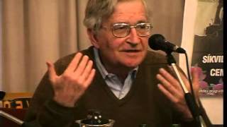 Noam Chomsky -Manipulating Media