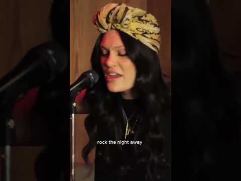 This was SUCH a fun one to cover !! 😉 #JessieJ #RockWithYou #Shorts