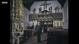 Comper‘s Medieval Revival Church & 18th C. Three-Decker Pulpit