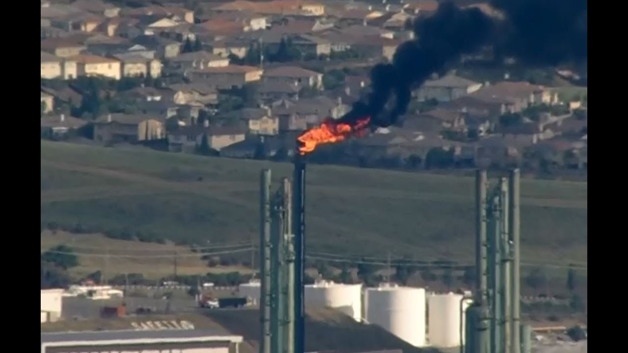 BENICIA EVACUATIONS: Raw helicopter video of stack flaring at Valero refinery