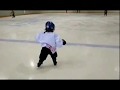 Наш ребенок 4 года катается на коньках