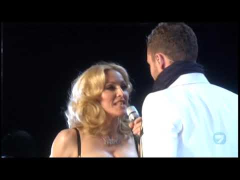 03. Madonna feat Justin Timberlake - 4 Minutes [Live at Hard Candy Promo Tour]