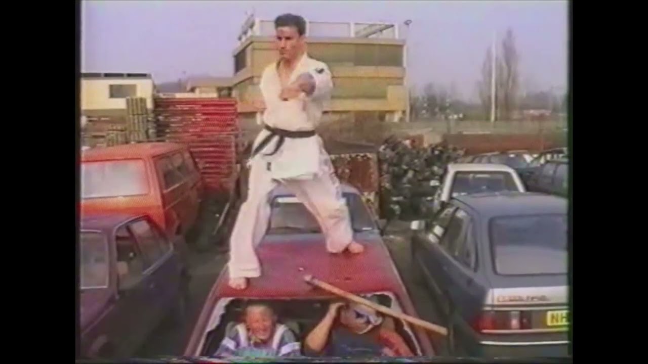 TRAINING MOTIVATION - NO EASY WAY OUT - RON SMOORENBURG - LIFE IS ACTION