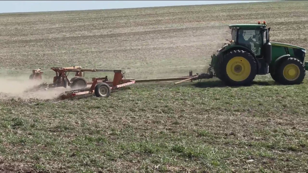 Iowa farmers begin prepping fields for planting season