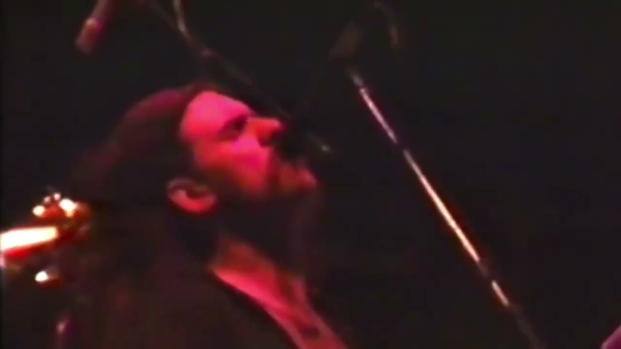Motörhead - Heart Of Stone (Music Video)