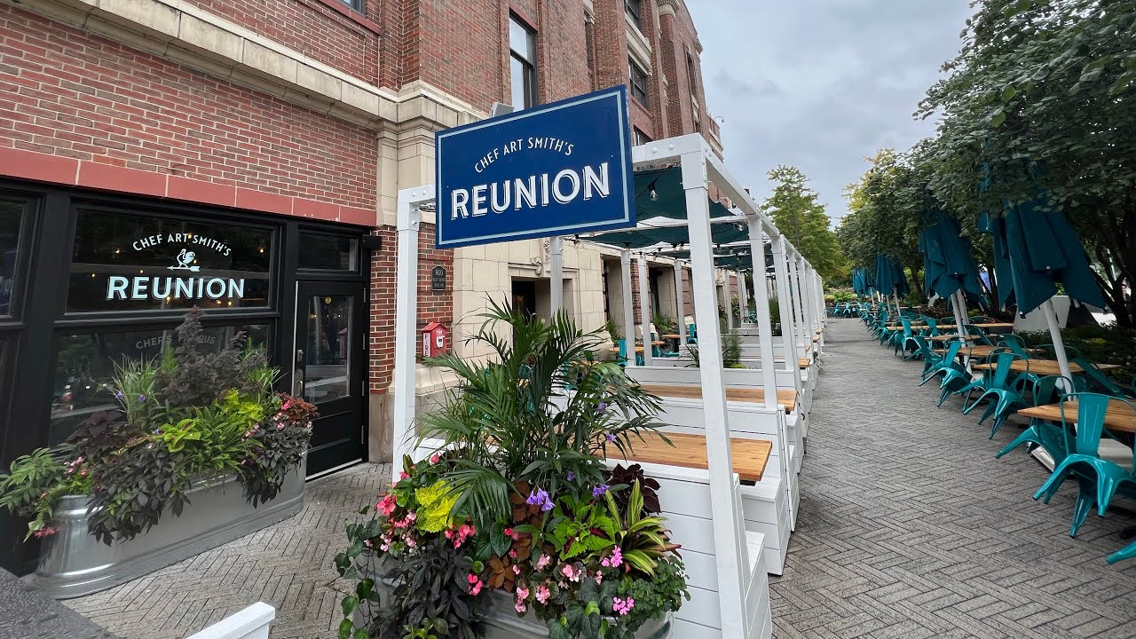 Navy Pier Chicago’s Top Rated Restaurant - What’s the hype! Come See for yourself.