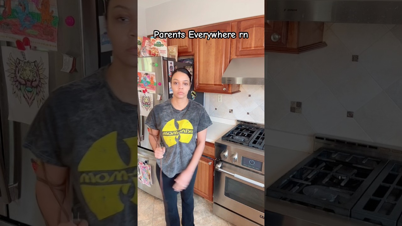 Iykyk😅 #kpopdemonhunter #momlife #kpopdemonhuntersedit #golden #girlmom #toddlermom #parenting #mom