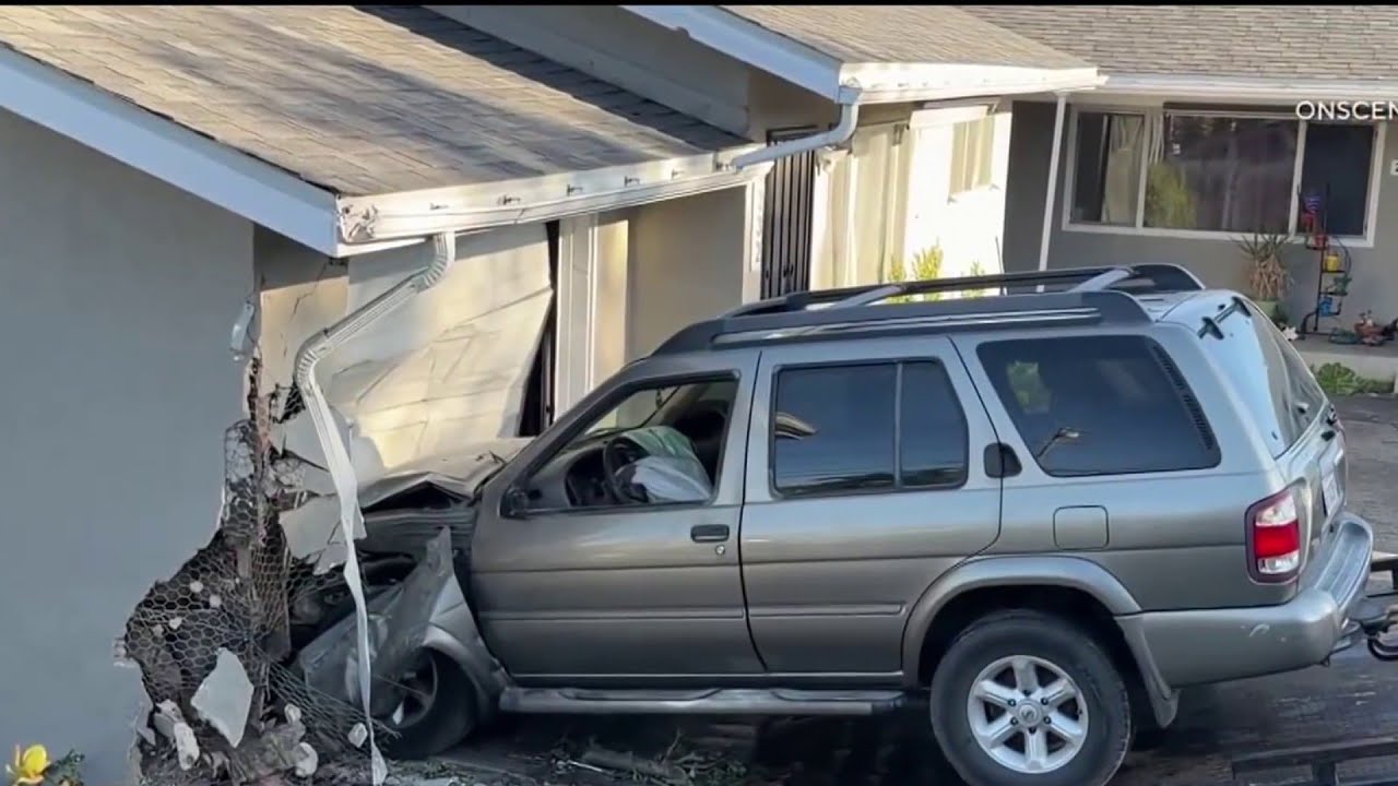 At least 1 person injured after SUV driver crashes into Vista home ...