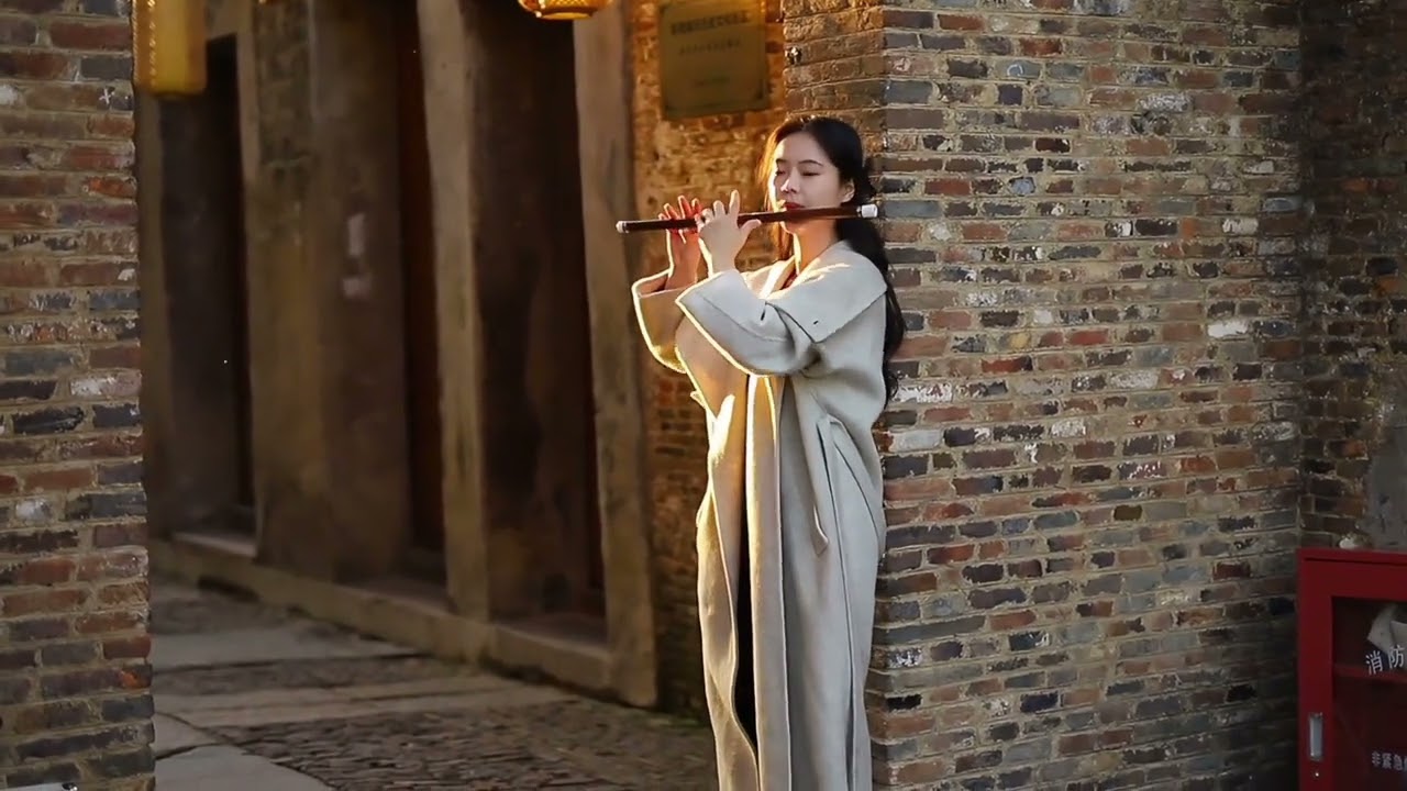 Listen to Blue and White Porcelain again in respect of our first acquaintance.