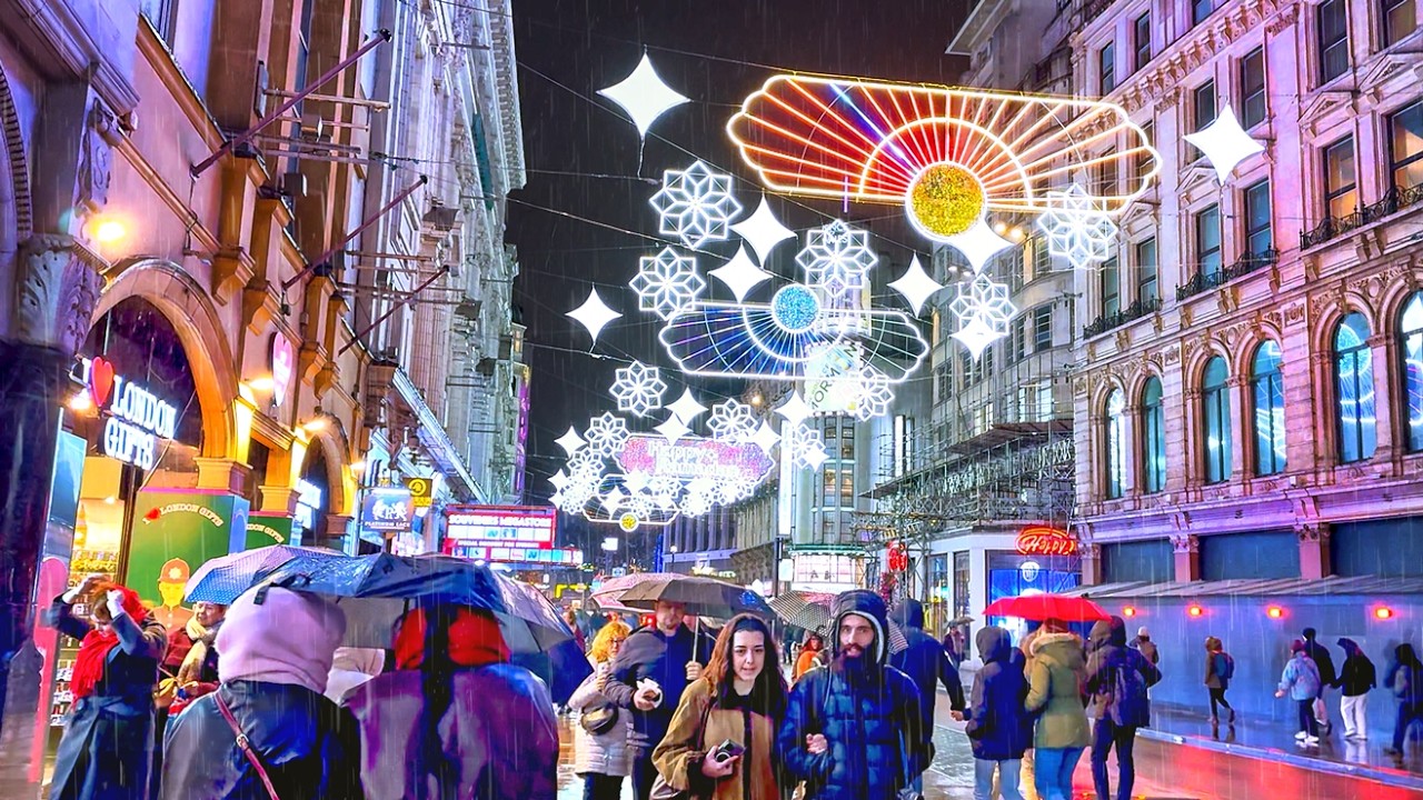 London Ramadan Lights 2026 🌙 West End Walking Tour in the Rain | 4K HDR