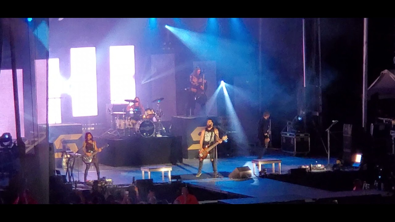 Skillet Comatose in concert, Red River Valley fair 2021 YouTube