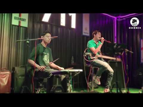 ใจนักเลง - พงษ์พัฒน์  | Cover Pon & Bas | บรรยากาศร้านเหล้า