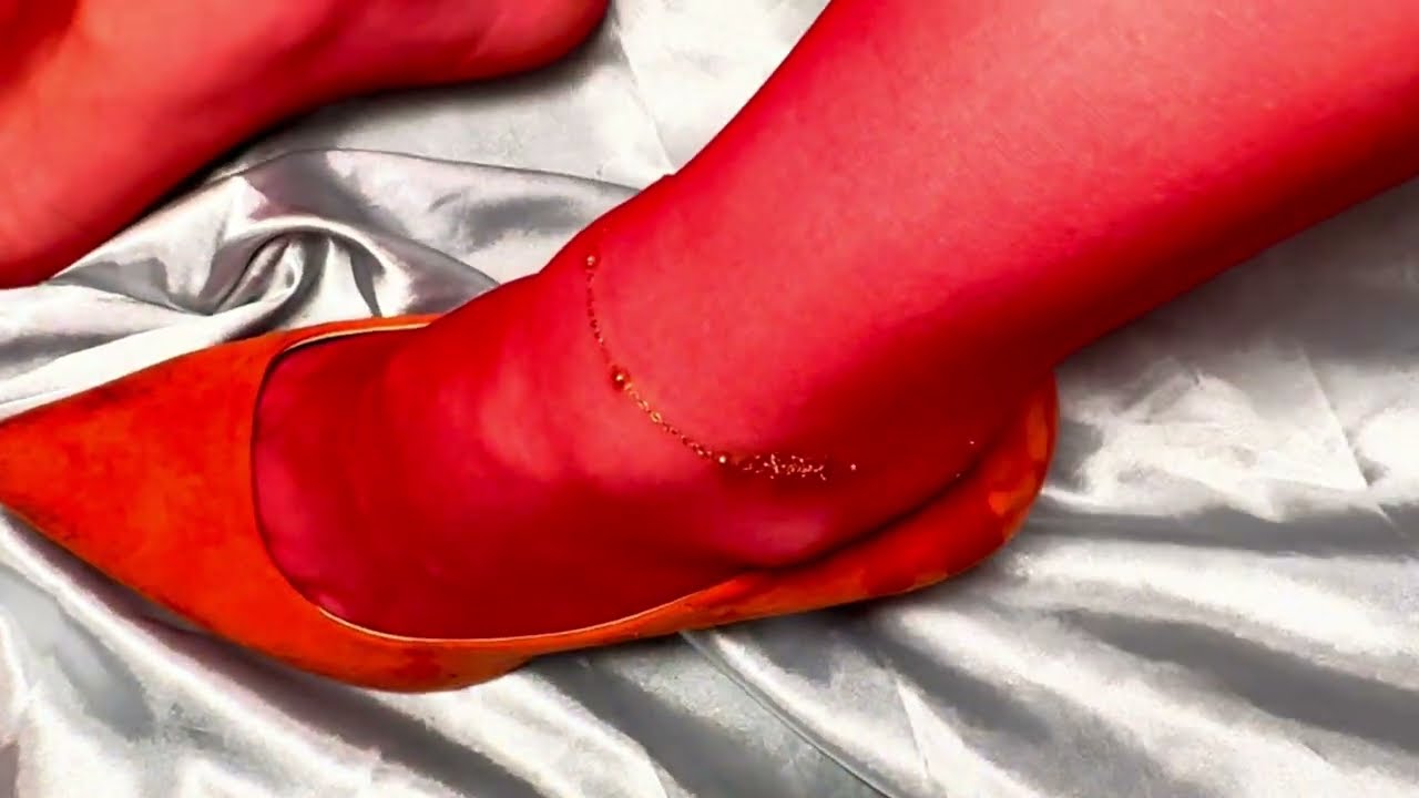High Heels & Red Hold-Up Stockings | Beautiful Feet Close-Up 👠💅