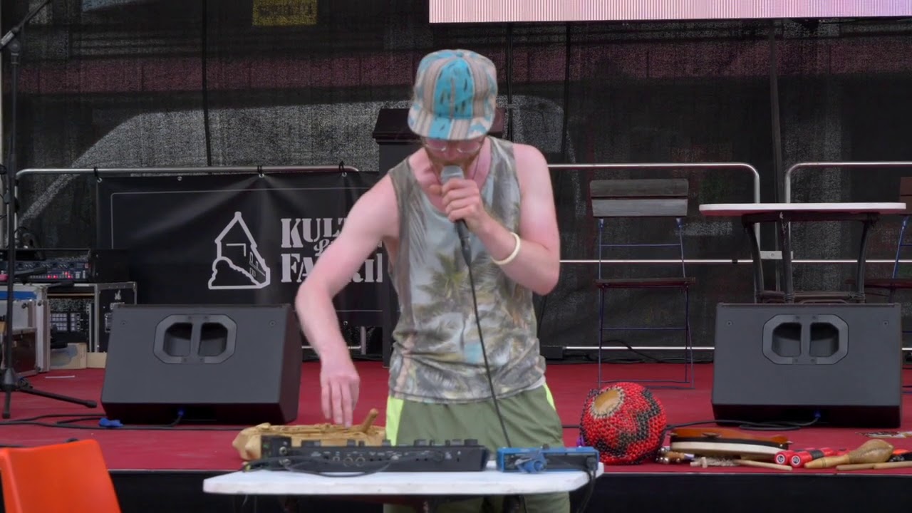 rise again - loop machine improvisation - Edgar Wendt