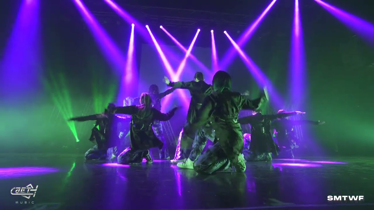 【SHOW ME THE "WOMAN" FUTURE】Nana Sakamoto×万葉+満菜 