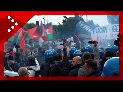 25 Aprile, tensione a Roma tra comunità ebraica e antagonisti: cordone polizia li separa