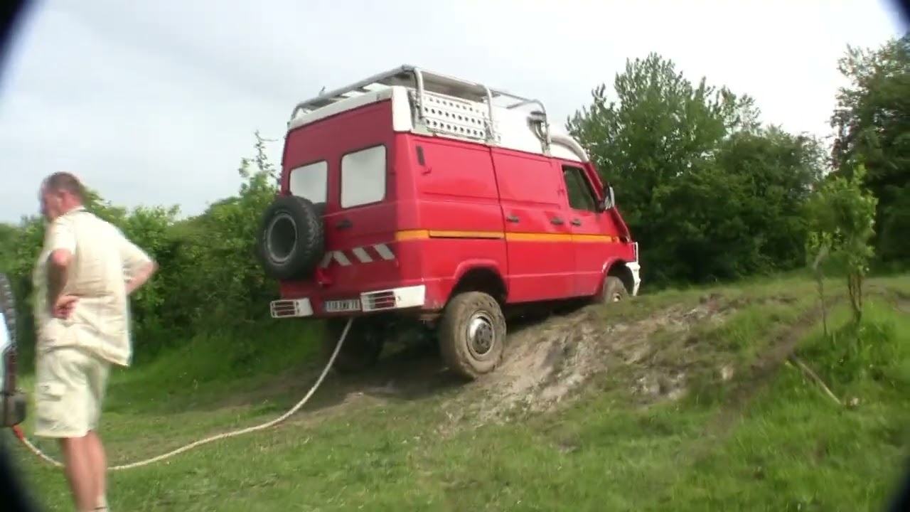 daily 4x4 franchissement fosse rate