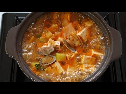 된장찌개에 바지락을 넣으면 더 맛있다