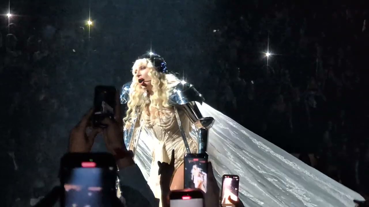 Paparazzi - Lady Gaga (Mayhem Ball, New York) September 7th 2025