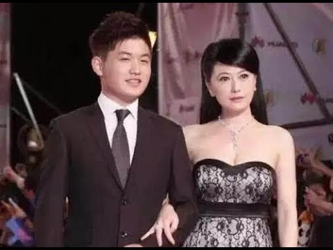 原來她才是真正的凍齡女神，52歲和兒子似姐弟，完爆溫碧霞楊鈺瑩